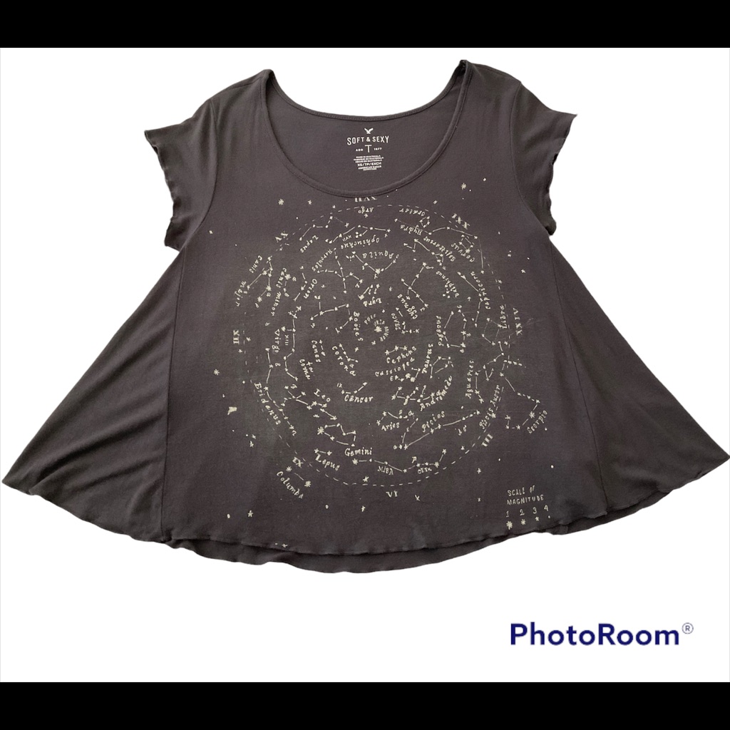 American Eagle Outfit Tee Woman’s